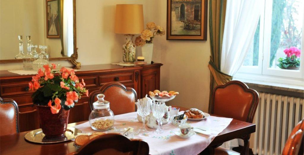 Villa Calcaterra Cameri Phòng bức ảnh