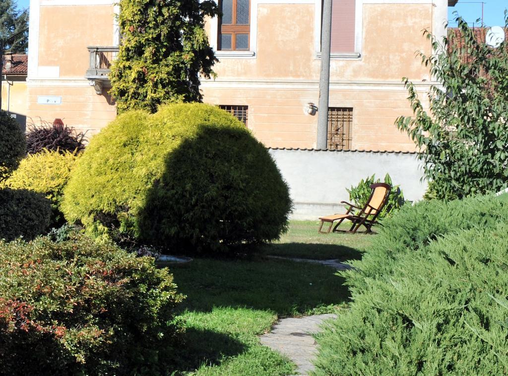 Villa Calcaterra Cameri Phòng bức ảnh